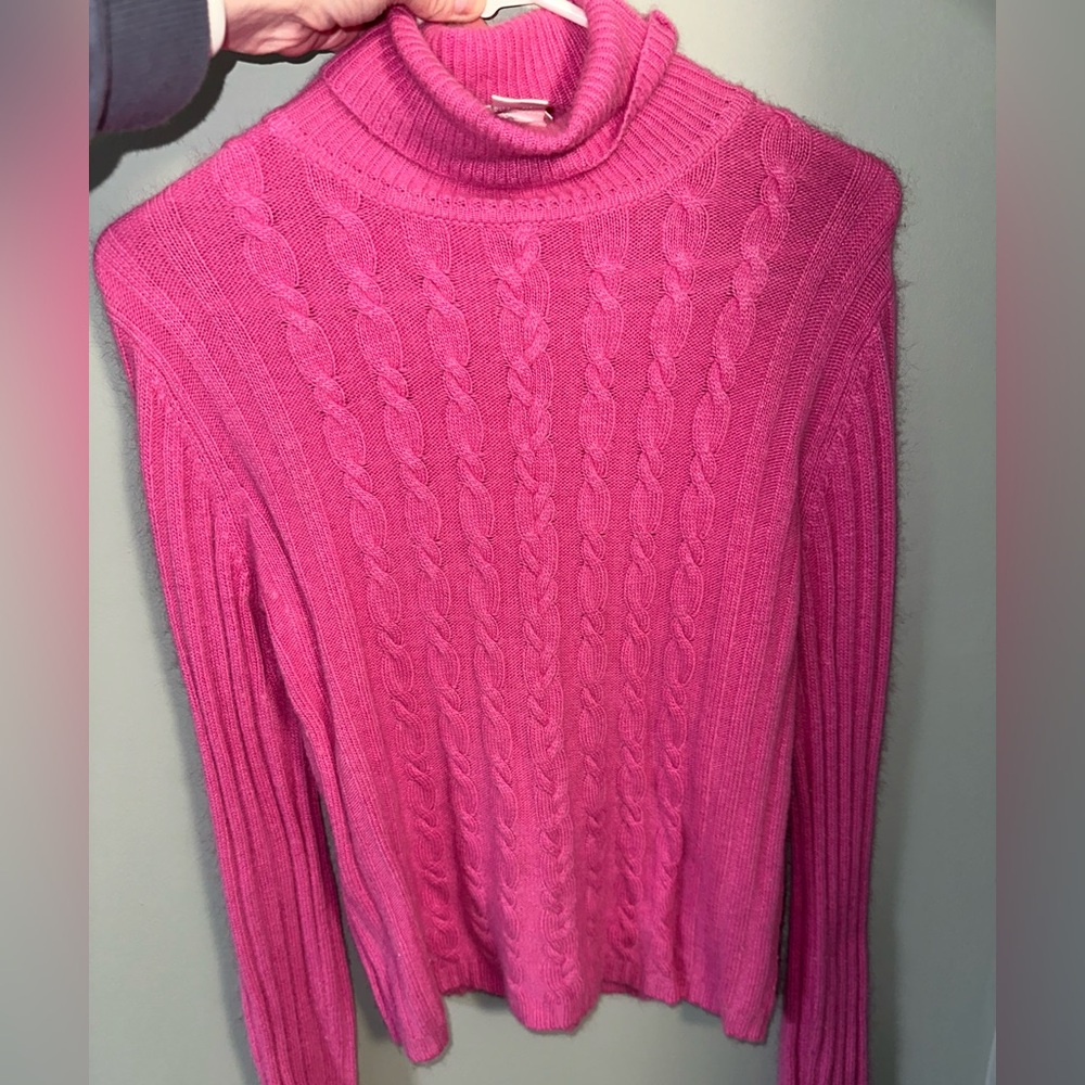 GUC Small angora lambswool hot pink cable knit turtleneck